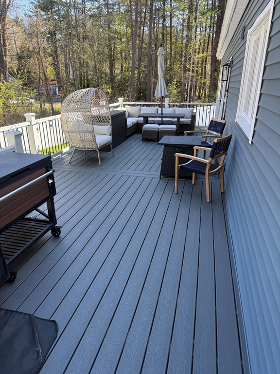 31 Webb St, Middleton, MA Photo #4