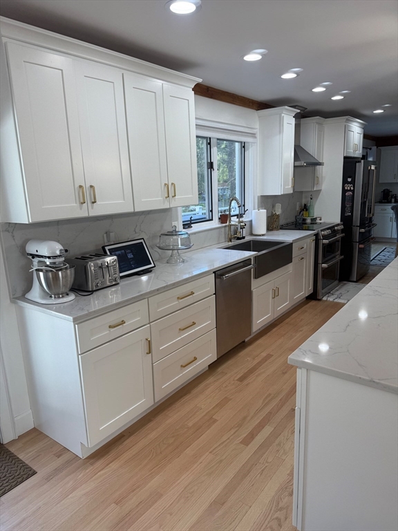 31 Webb St, Middleton, MA Photo #12