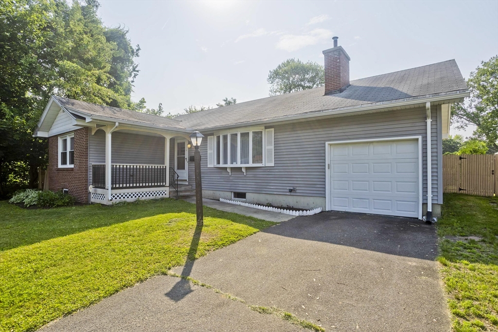 70 Watson St