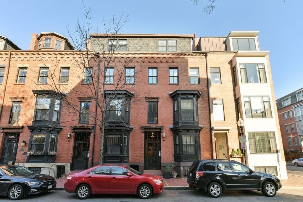 99-101 West Springfield St