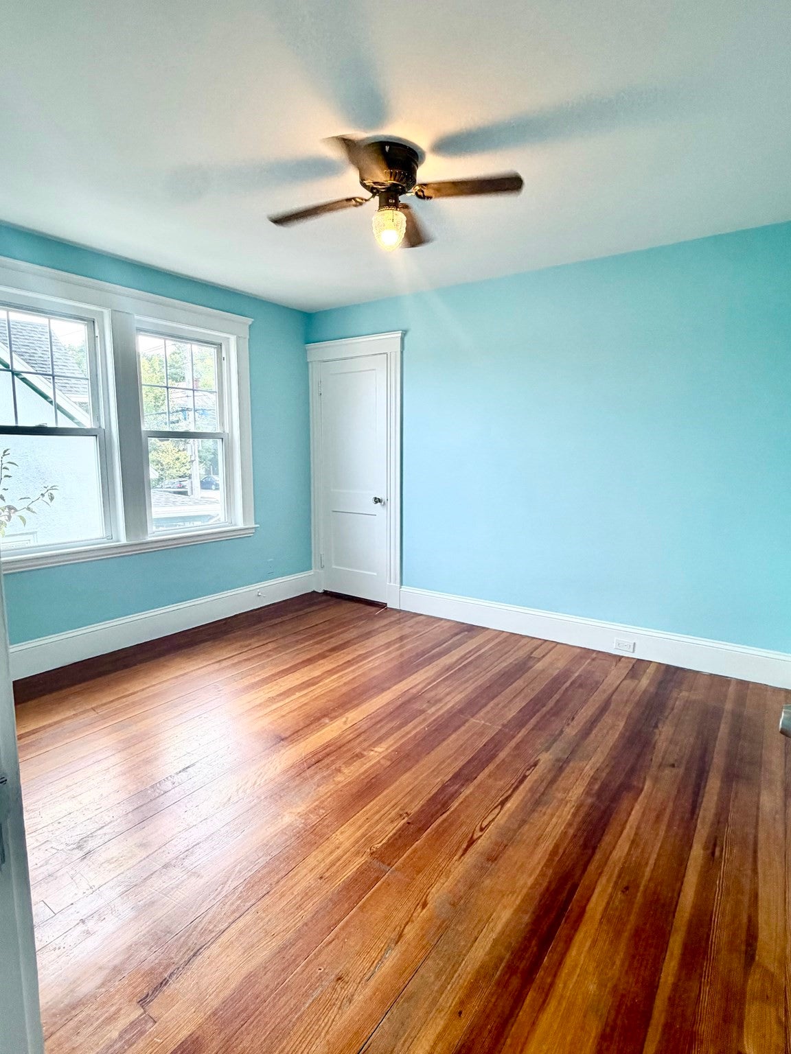 Photo of 107 Loring Ave, Salem, MA