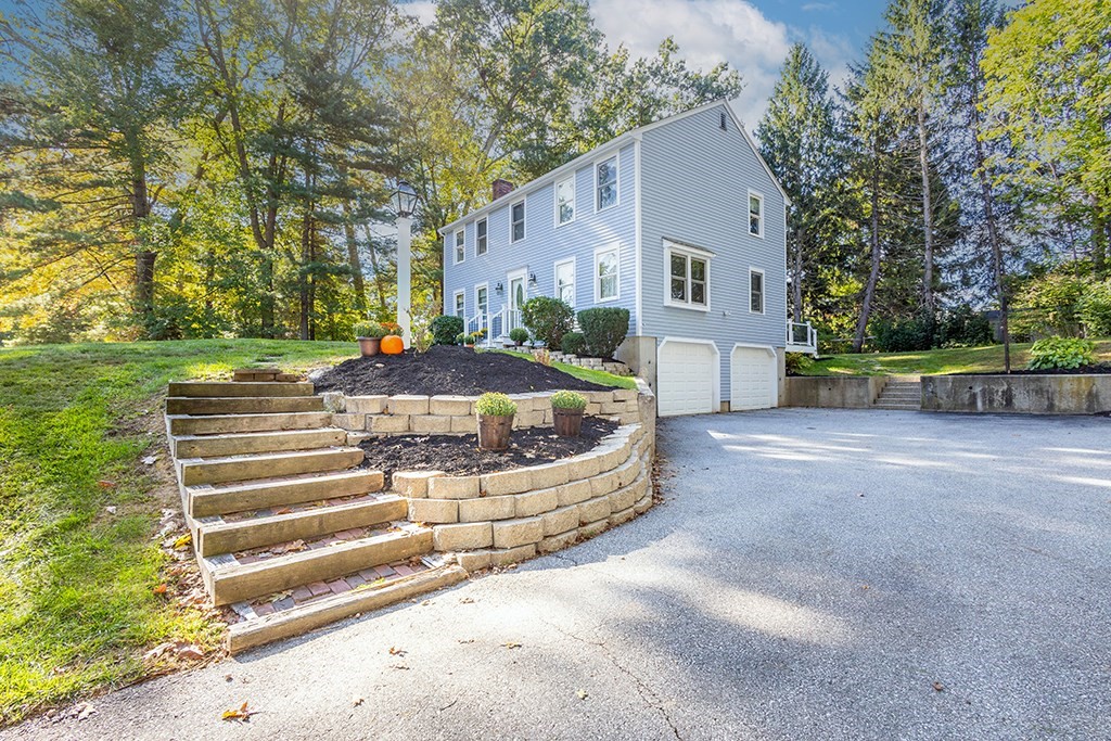 4 Mary Anne Dr.