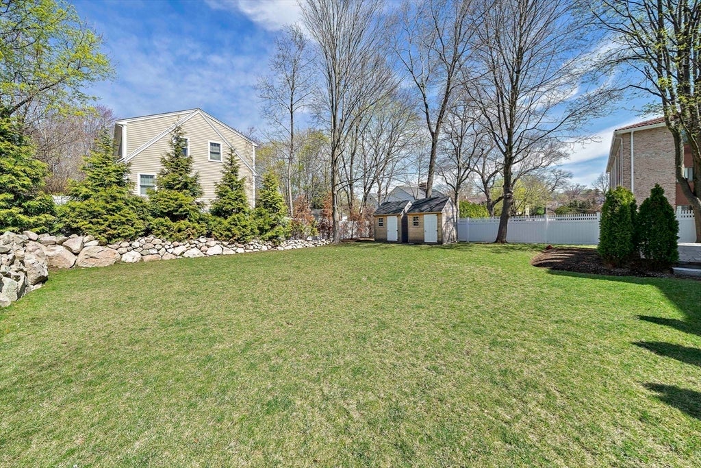 144 Linden Street #2, Wellesley, MA Photo #24