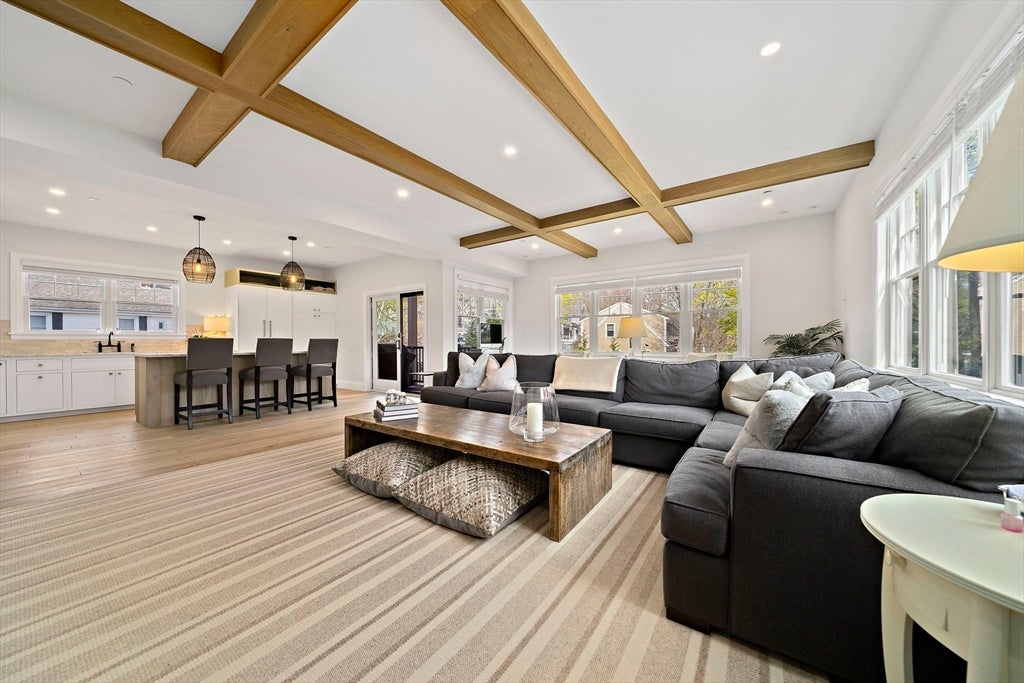 144 Linden Street #2, Wellesley, MA Photo #8