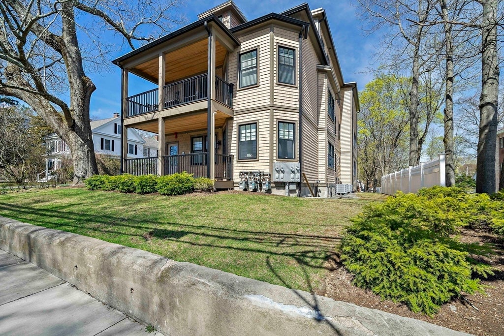 144 Linden Street #2, Wellesley, MA Photo #20
