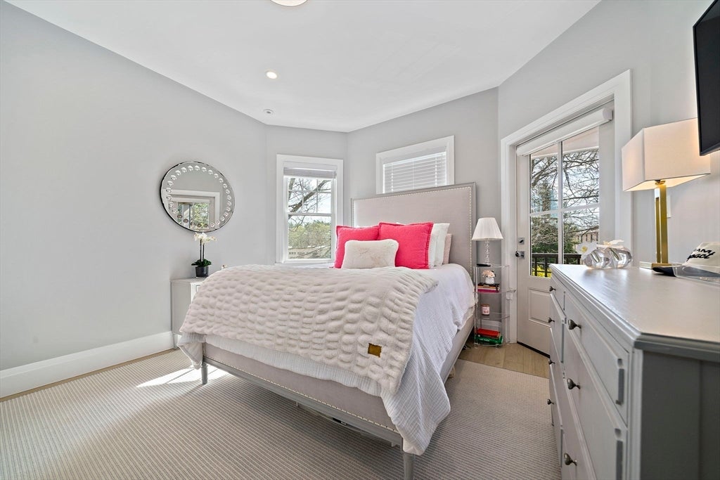 144 Linden Street #2, Wellesley, MA Photo #14