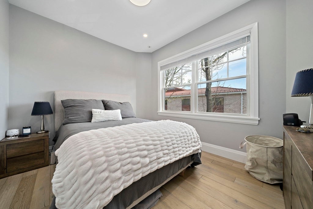 144 Linden Street #2, Wellesley, MA Photo #16