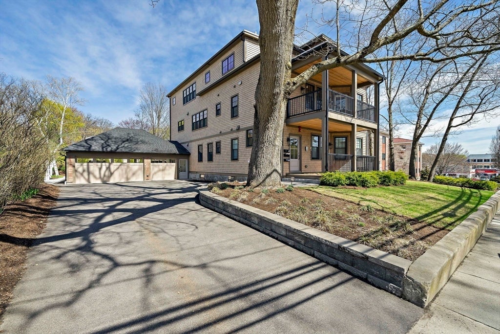 144 Linden Street #2, Wellesley, MA Photo #22