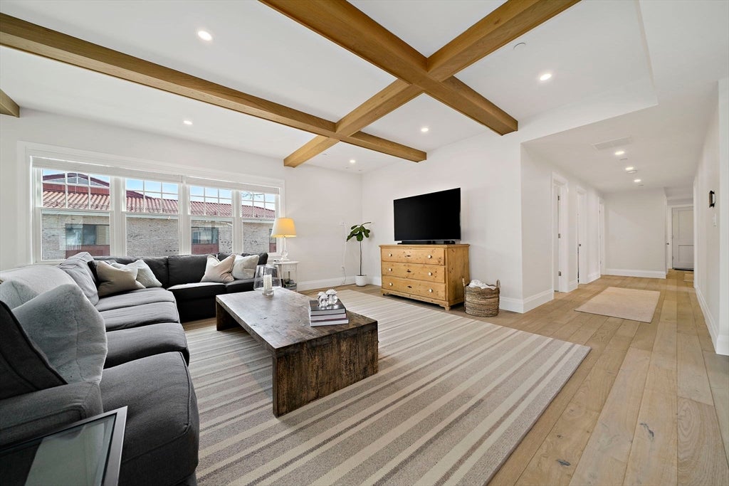 144 Linden Street #2, Wellesley, MA Photo #10