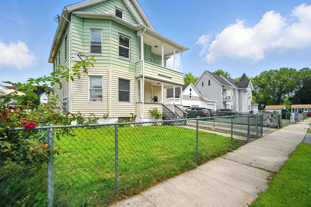 16 Laurel St