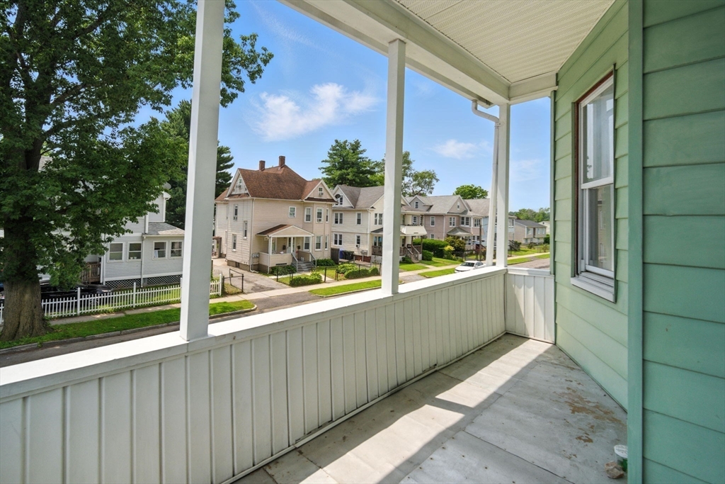 16 Laurel St