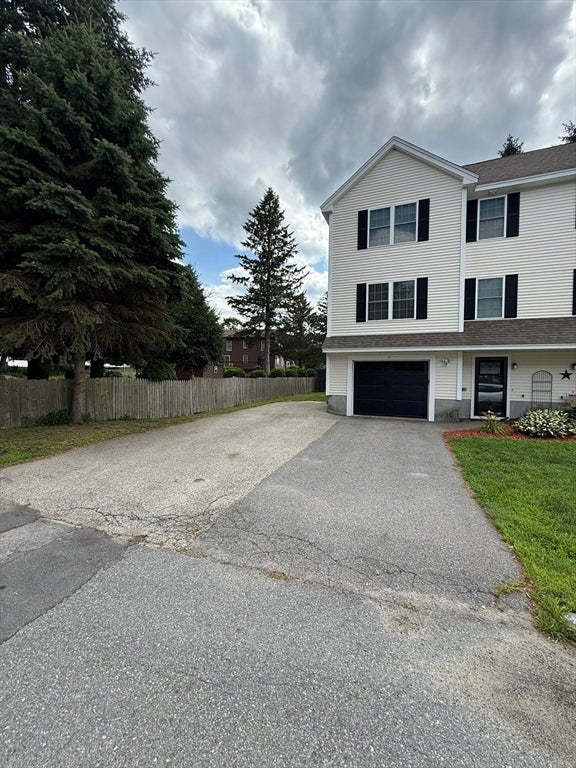7 Willow St 7
