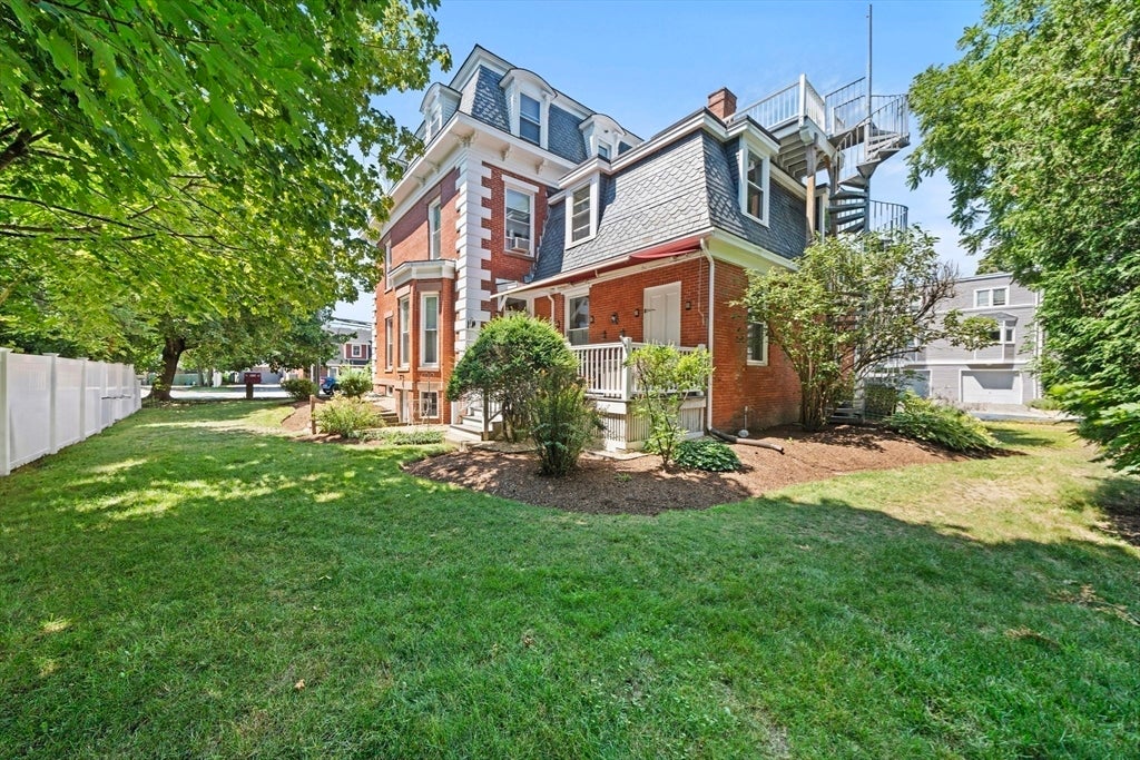 117 High Street #2, Ipswich, MA Photo #4