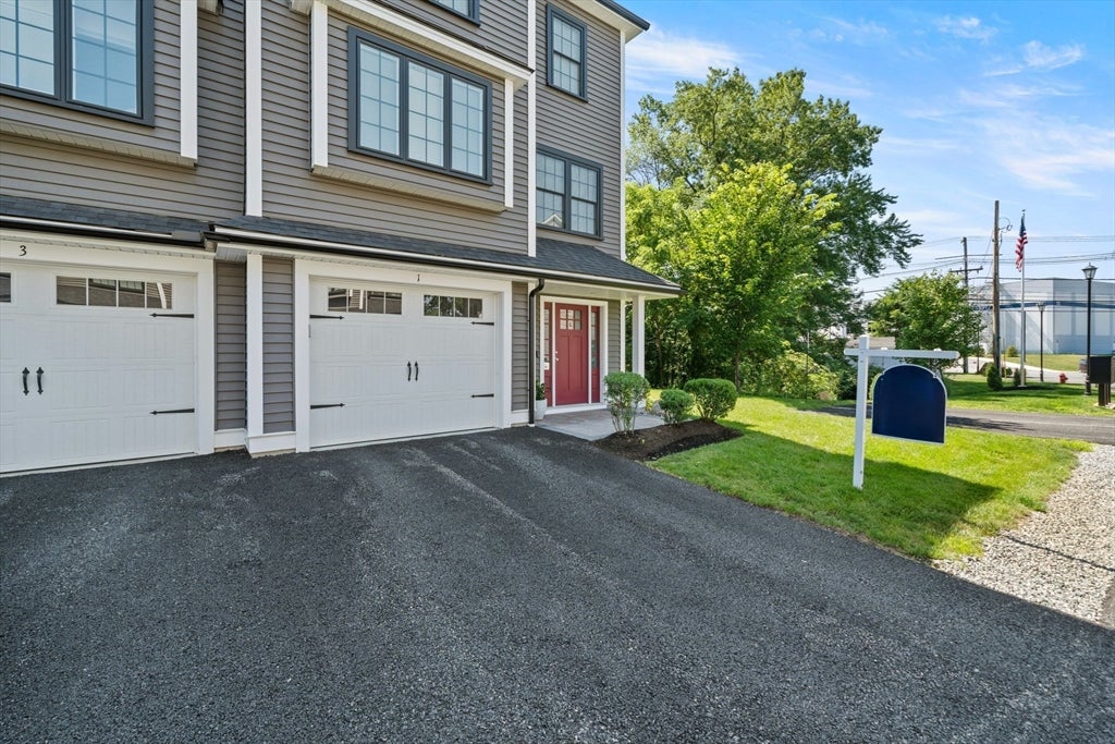 168 Lowell St 1