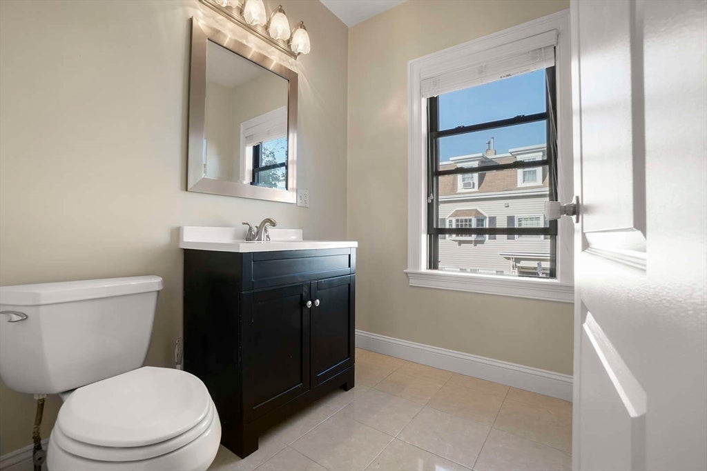 156 O St #PH, Boston, MA Photo #11