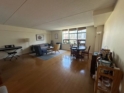 Photo of 108 Peterborough Street #7E, Boston, MA 02215 (MLS # 73503624)