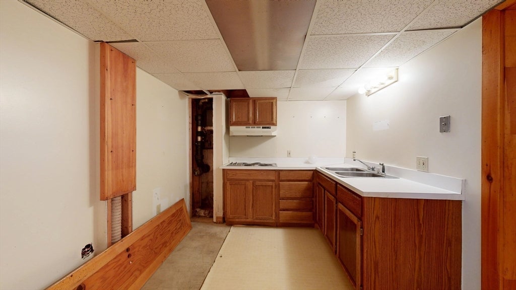 43 Pratt St, Tewksbury, MA Photo #33