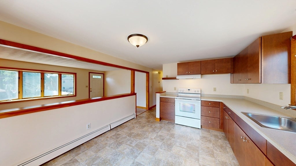 43 Pratt St, Tewksbury, MA Photo #10