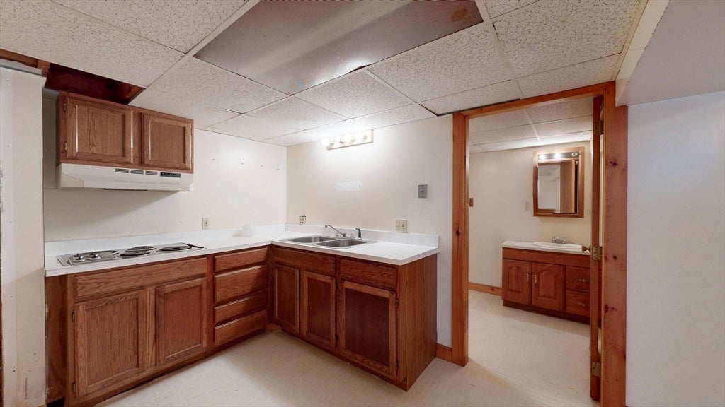 43 Pratt St, Tewksbury, MA Photo #34