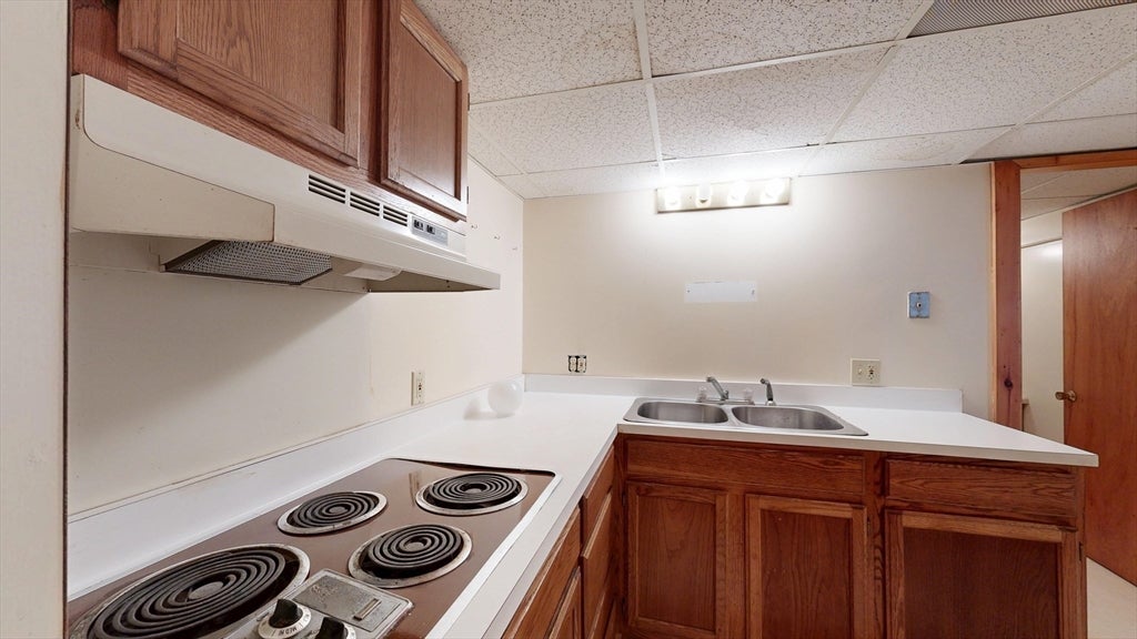 43 Pratt St, Tewksbury, MA Photo #32
