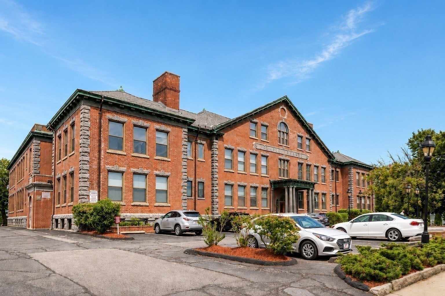 94 Newbury Ave 315