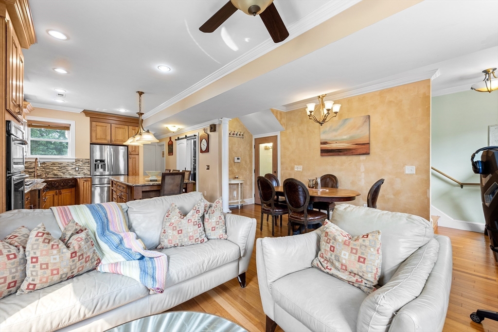 61 Neponset Ave