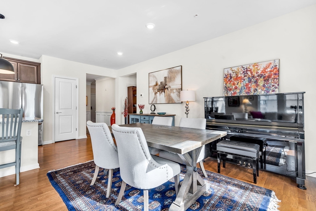 401 Emery Lane 213