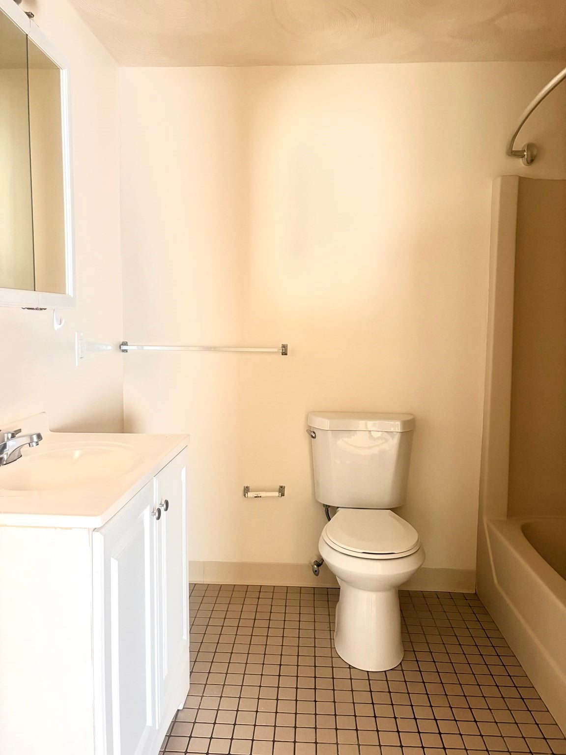 484 Western Ave #B3, Lynn, MA, 484 Western Ave #B3, Lynn, MA Photo #2