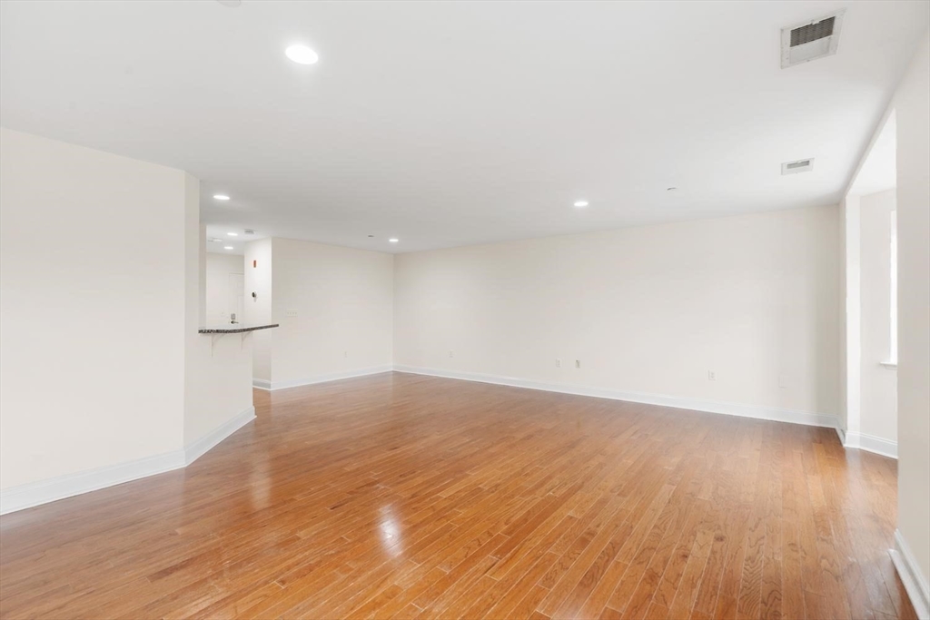 120 Wyllis Street #403, Everett, MA Photo #18