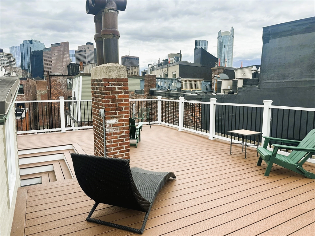 15 Clark St #3, Boston, MA Photo #8