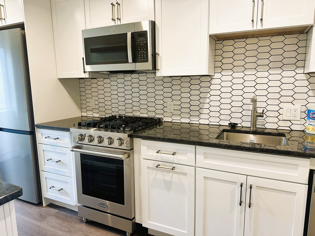 15 Clark St #3, Boston, MA Photo #1