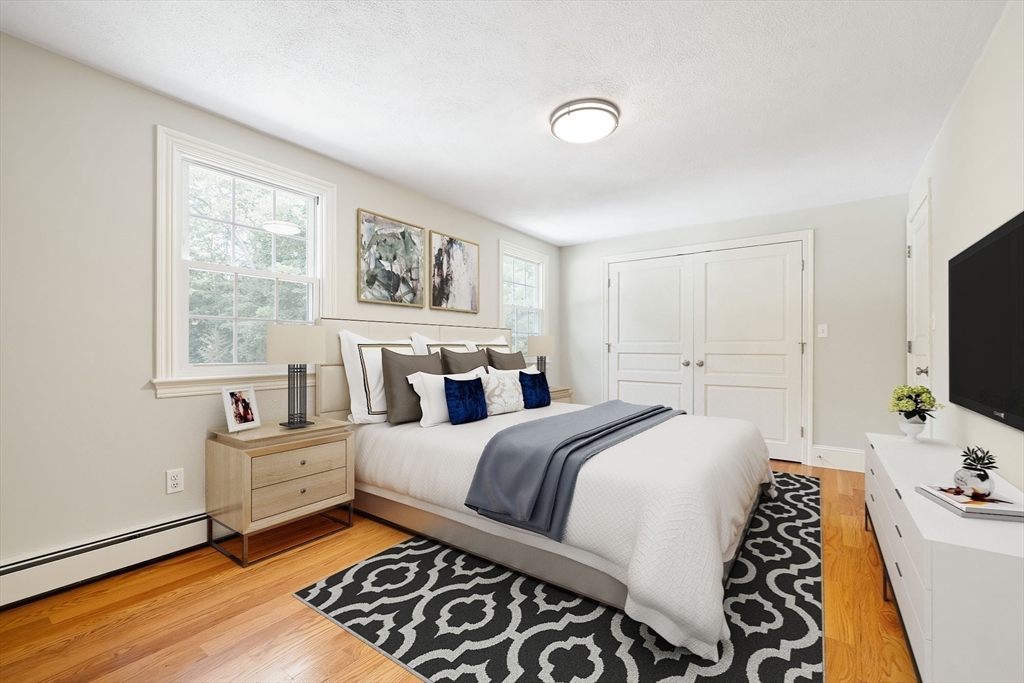 Natick, Massachusetts 01760, United States, 5 Bedrooms Bedrooms, ,3 BathroomsBathrooms,Residential,Pending,160146