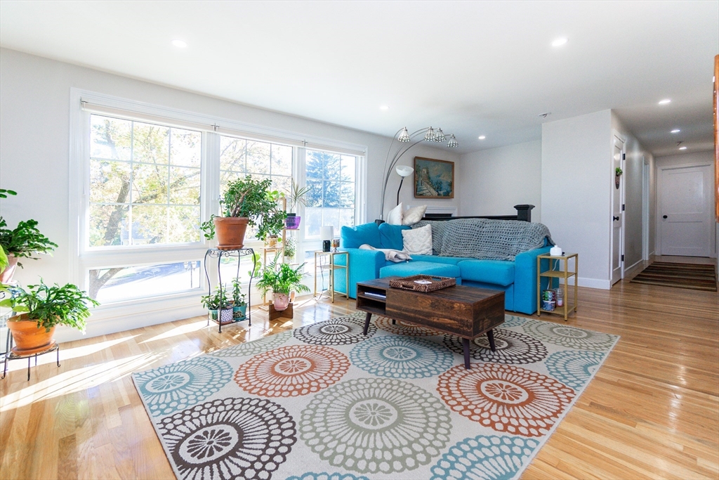 8 Sawyer Ave.