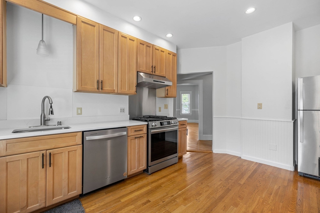 228 Langley Rd