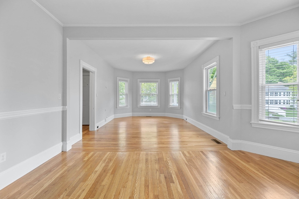 228 Langley Rd