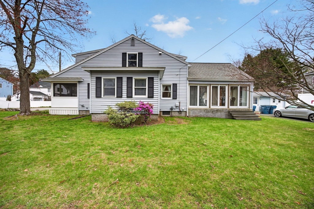 56 Lake St