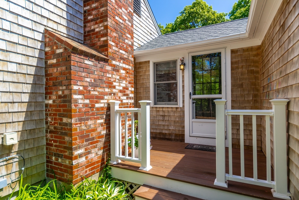 490 Forest Rd