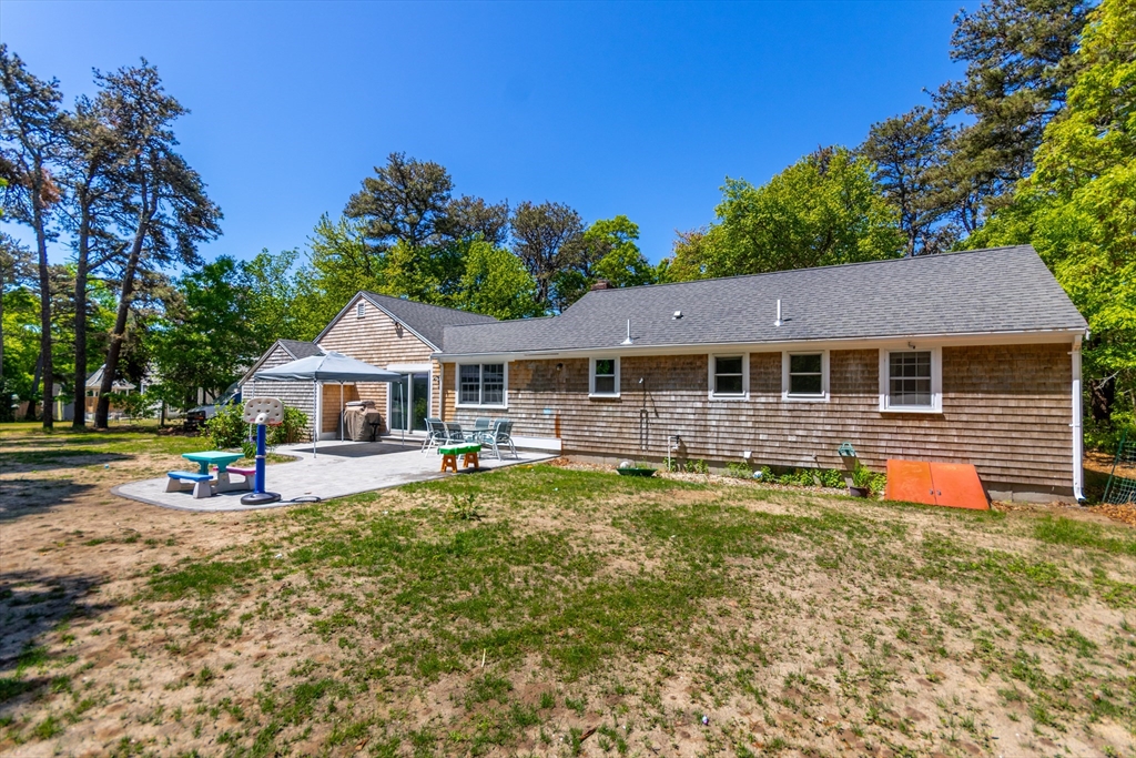 490 Forest Rd