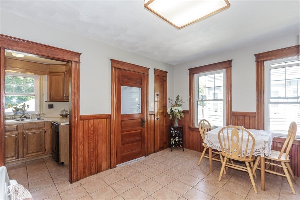 242 Beacon St, Lowell, MA, 242 Beacon St, Lowell, MA Photo #6