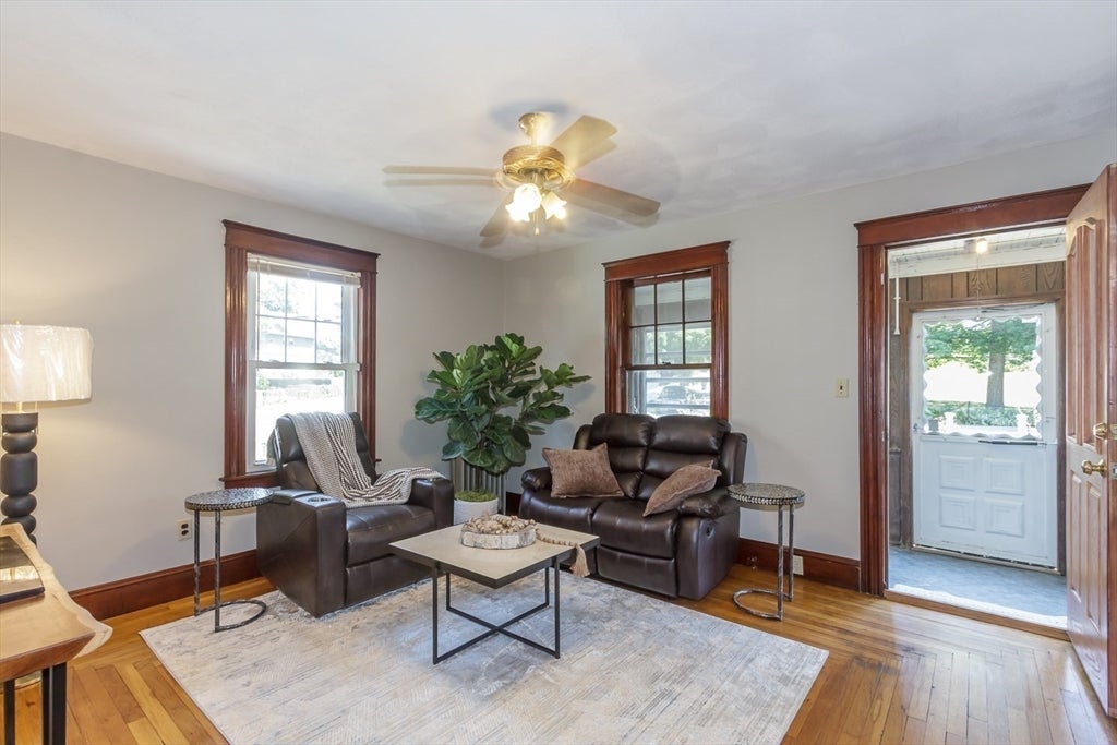 242 Beacon St, Lowell, MA, 242 Beacon St, Lowell, MA Photo #17