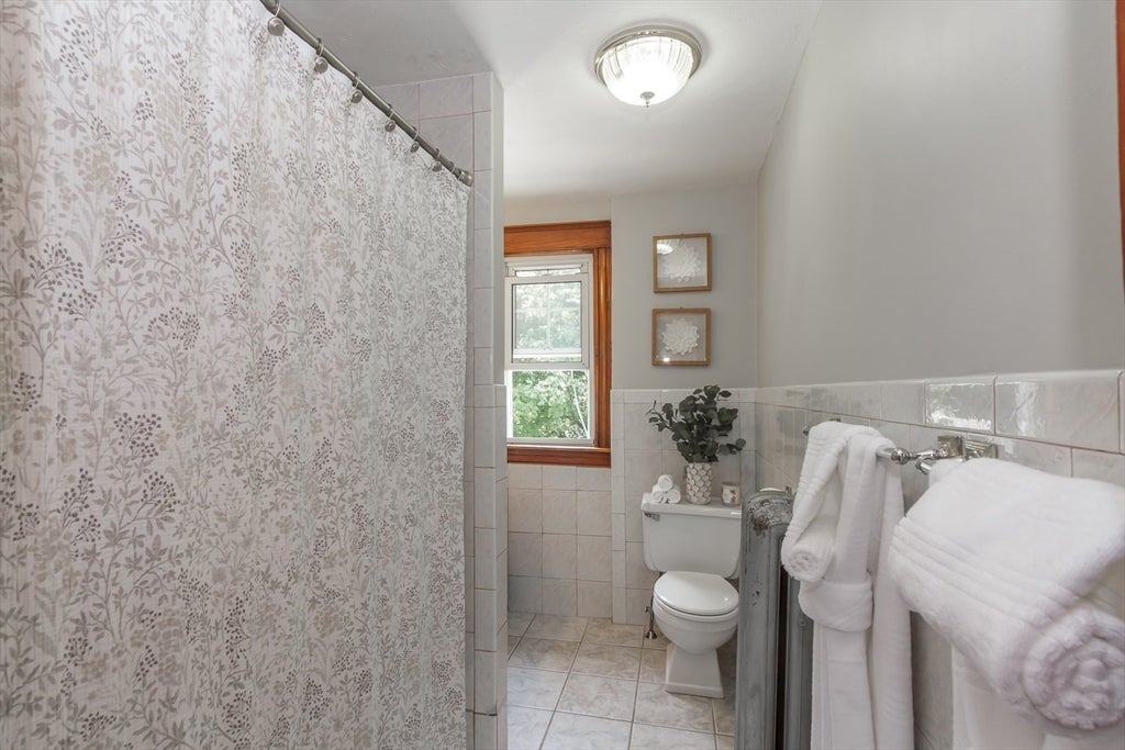 242 Beacon St, Lowell, MA, 242 Beacon St, Lowell, MA Photo #27