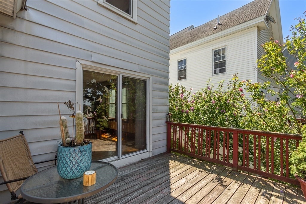 242 Beacon St, Lowell, MA, 242 Beacon St, Lowell, MA Photo #34
