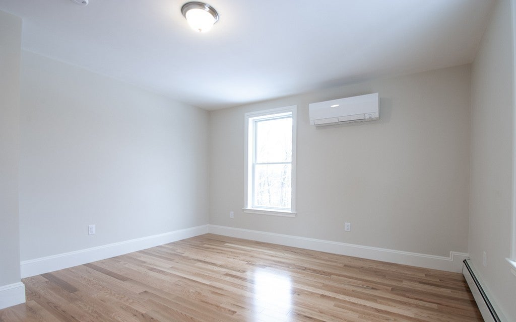 76 Main St #A, Upton, MA Photo #8