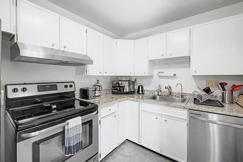 73 Bridge St #17, Northampton, MA Photo #6