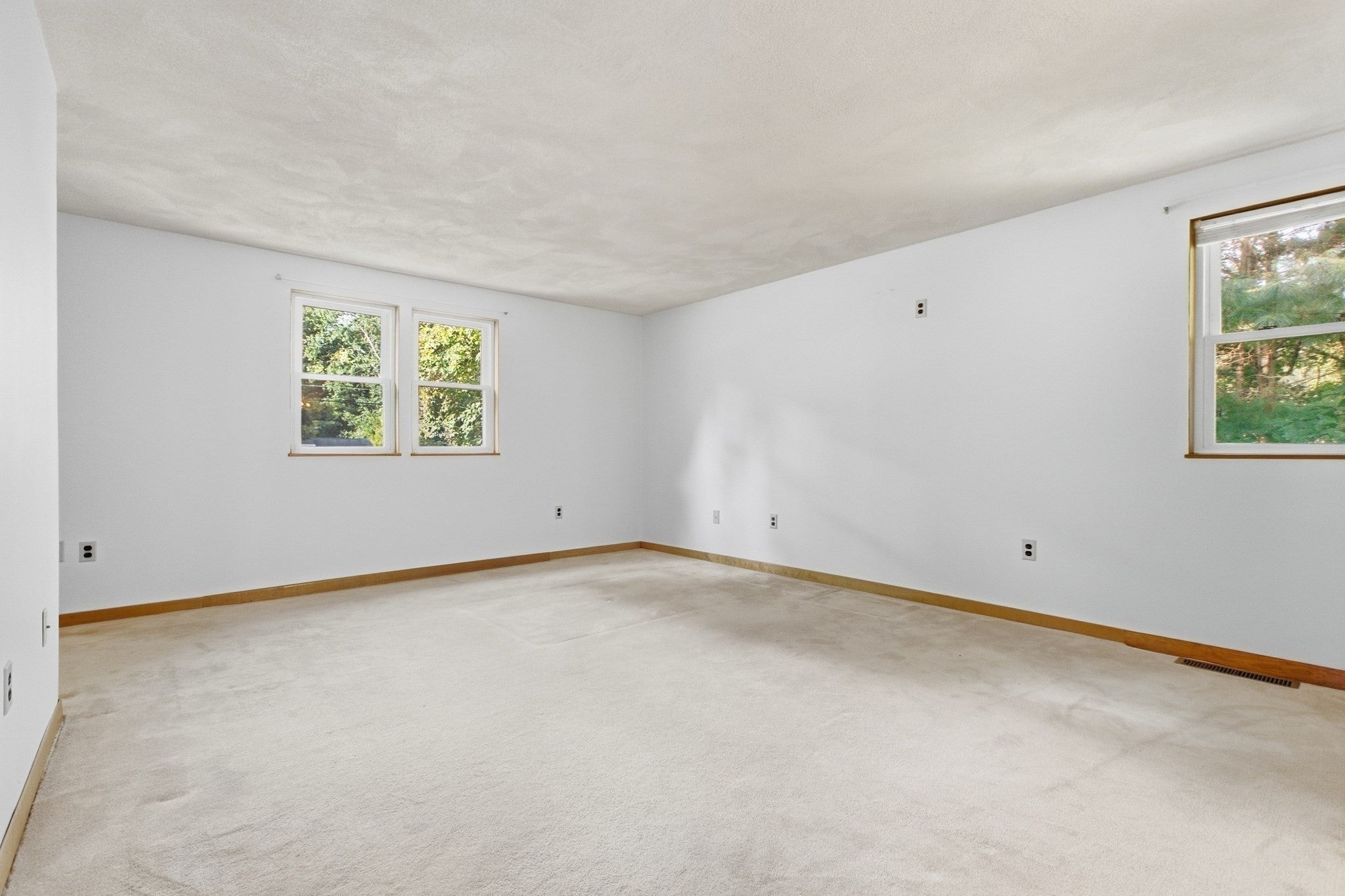 32 Westwood Street, Burlington, MA Photo #31