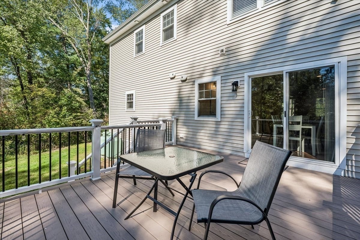 44 California RD, Tewksbury, MA Photo #11