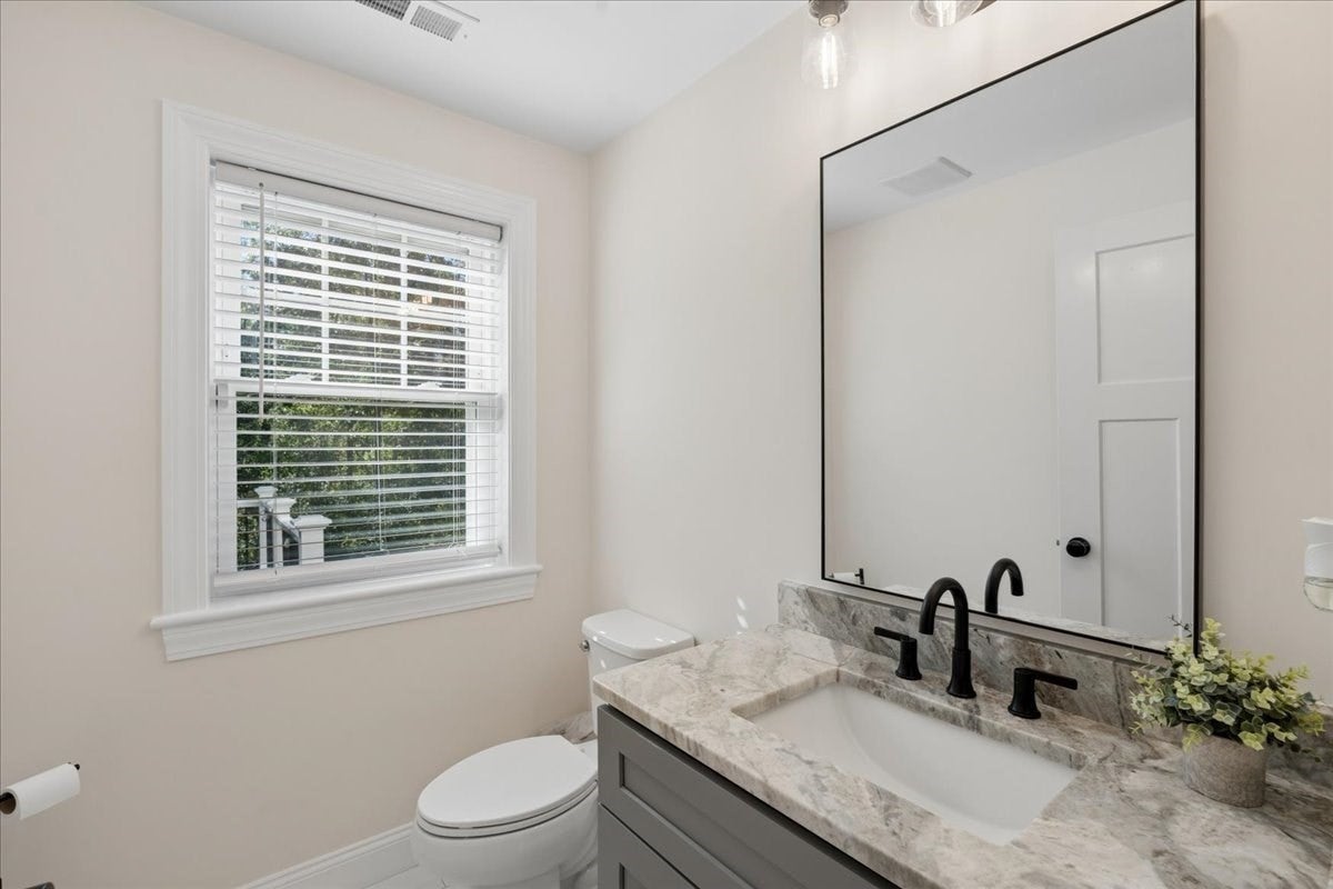 44 California RD, Tewksbury, MA Photo #28
