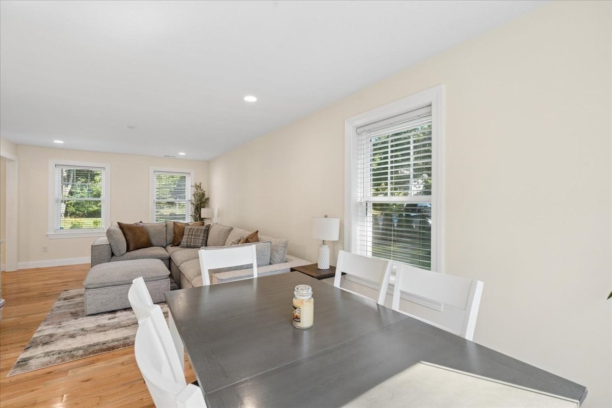 44 California RD, Tewksbury, MA Photo #26