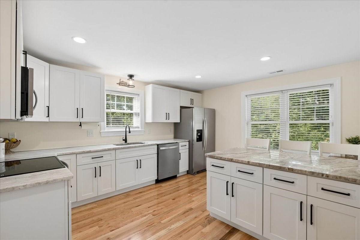 44 California RD, Tewksbury, MA Photo #21