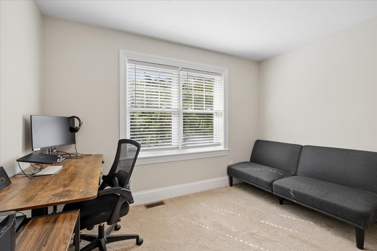 44 California RD, Tewksbury, MA Photo #36
